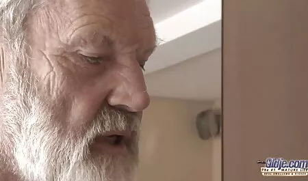 Analni seks u kuhinji s Arijanom filme porno gratis cu anal