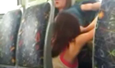 Pidžama ih masturbira xxxlfilme porno tako da je s njima