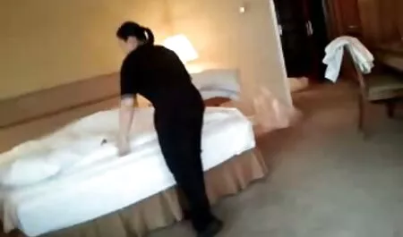 Nun dobiva šaku i pijetao u guzicu unu isi fute vecina