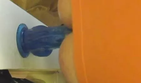 Crveno pljesne po penugrafia gratis guzi svojim novim robovima