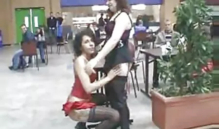 Lutke filme adult online subtitrate Lucy u pravom fleksibilnom seksu zakrivljenosti