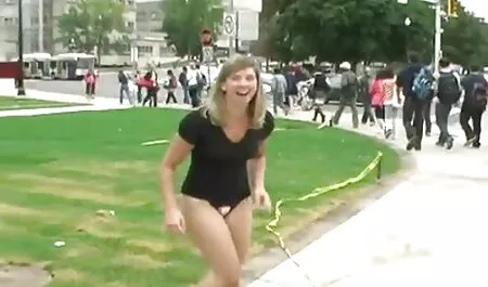 Alina i Eliza se mega film porno smiruju, a upoznavanje je još teže