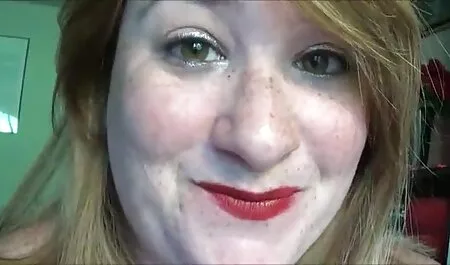 Noge šalju filme porno pentru telefonul mobil tatu preko ruba