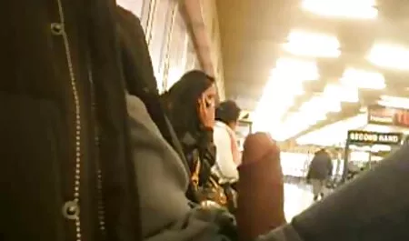 - Swingers filme porno cu brunete online Beach Gangbang!