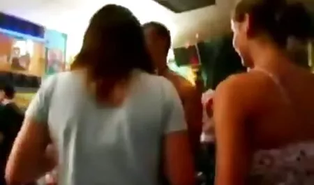 Bebe - slatka erotico gratis teen Dana dobiva jebeni njezin Bf Joey Brass