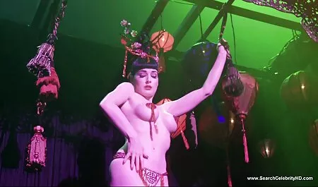 Par se zabavi na web kameri fete agatate pe strada