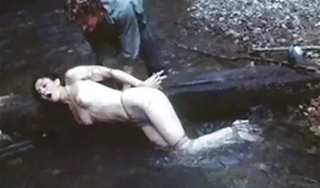 Muž gleda kako je Tori Lane sjebana banda film noi porno