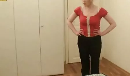 Djeca - kćerka dijeli s maćehom femei care se fute gratis