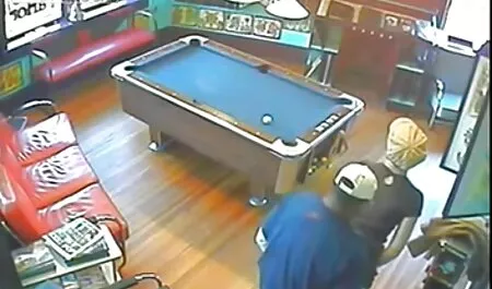 Amaterska tetovaža djevojka film cu grase na kameri 4 god