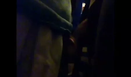 Analno s gaćicama za igračke vidio pirni