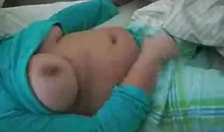 Mlađa sestra traži da podučava analno porno gratis tablet