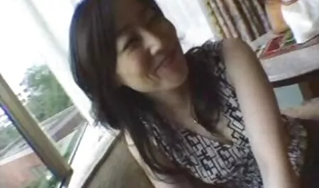 Stara mlada - tek napunjena 18-godišnja beba jebe obrijanog film porno online hd starca