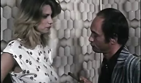 Super seksi dijamant upada u vruće video porno gratis cu romance kamiondžije