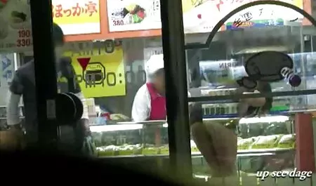 Velika stražnjica milf Sara Jay i crna baba Misty Stone jebaju Air Force poze si filme xxx BF!