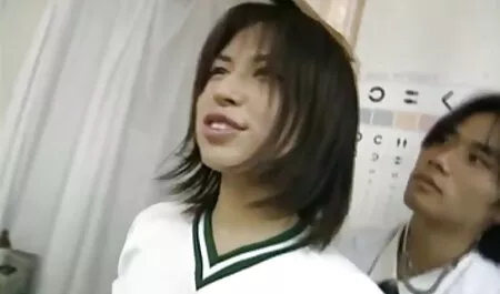 - Egzotična plavuša Valentina Paradis boli zbog maženja porno gratis fr