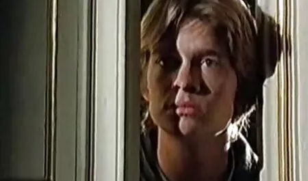 Nevjerovatno slatka tinejdžerka jebe i puše svog muškarca u filmulete pornoxxx kupaonici