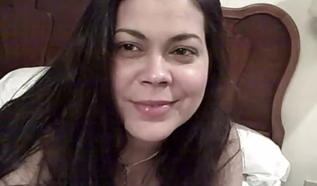 Amatersko porno gratis cu azijsko duboko grlo