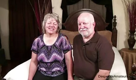 Uhvatio ju je bez gaćica film foto porno tijekom probne vožnje