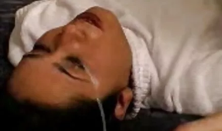 Stari očuh jebe velike sise filmulete cusex bos zabavljač